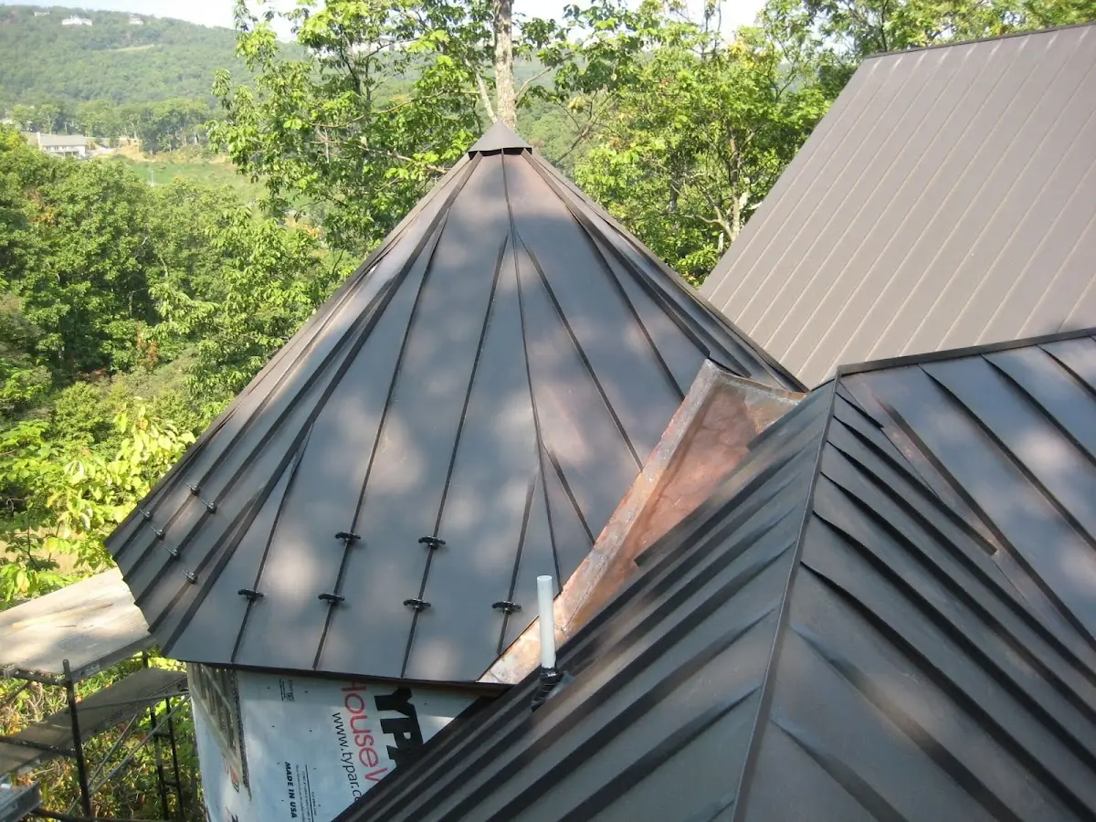 Professional Gutter Cleaning by Craftsman Roofing in Indian Wells